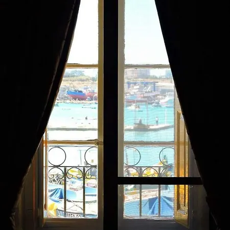 Quayside *