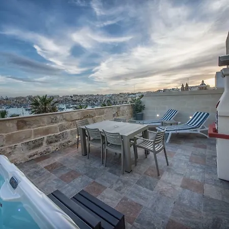 Quayside Apartment Marsaxlokk