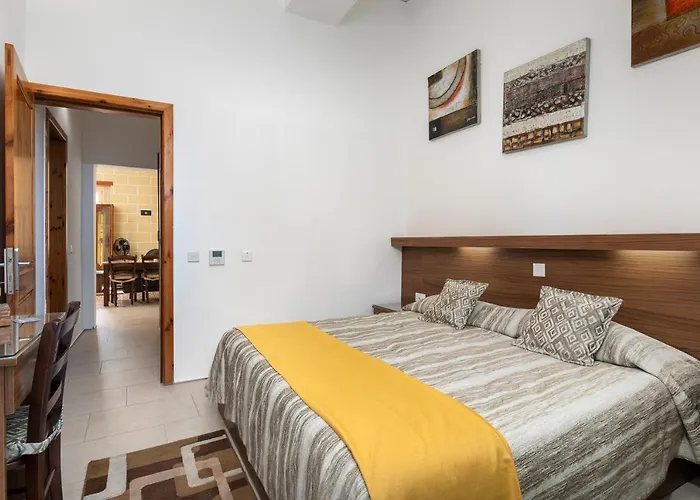 Quayside * مرسلوك